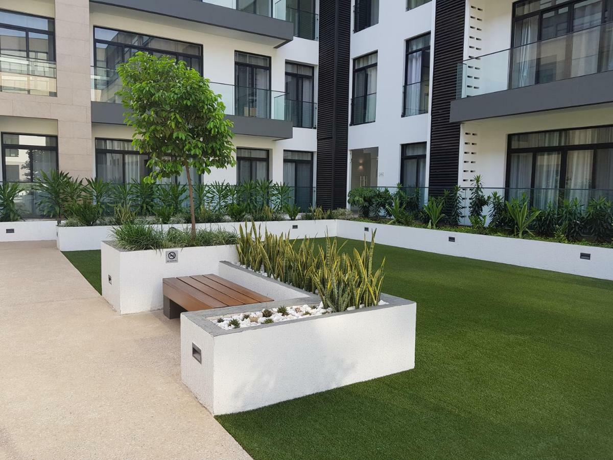 Embassy Gardens Studio Acra Exterior foto